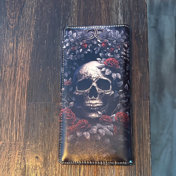 Skull and Roses wallet - Picture 2 of 4